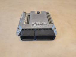 AUDI GENUINE VW Golf 6 VI R R-Line ECU ENGINE CONTROL MODULE 0261S02892 5K7907115B — thumbnail 1