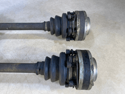 BMW GENUINE BMW E23 7 Genuine Axle Output Shaft Right & Left 33211225730 — thumbnail 7