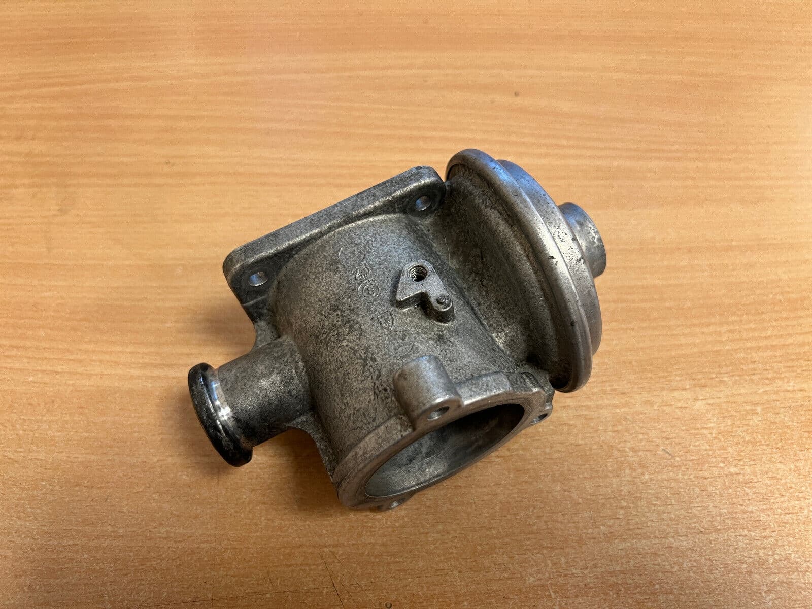 BMW BMW 3 5 6 X3 X5 X6 E90 E91 E60 E61 E63 E83 E70 E71 GENUINE EGR valve M57