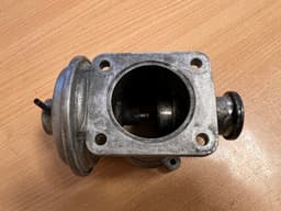BMW BMW 3 5 6 X3 X5 X6 E90 E91 E60 E61 E63 E83 E70 E71 GENUINE EGR valve M57 — thumbnail 7