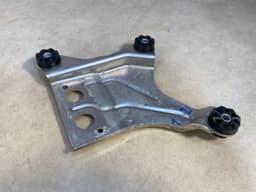 BMW BMW 5 G30 G31 G38 F90 6 G32 7 G11 G12 Genuine DSC Hydraulic unit Bracket Holder — thumbnail 1