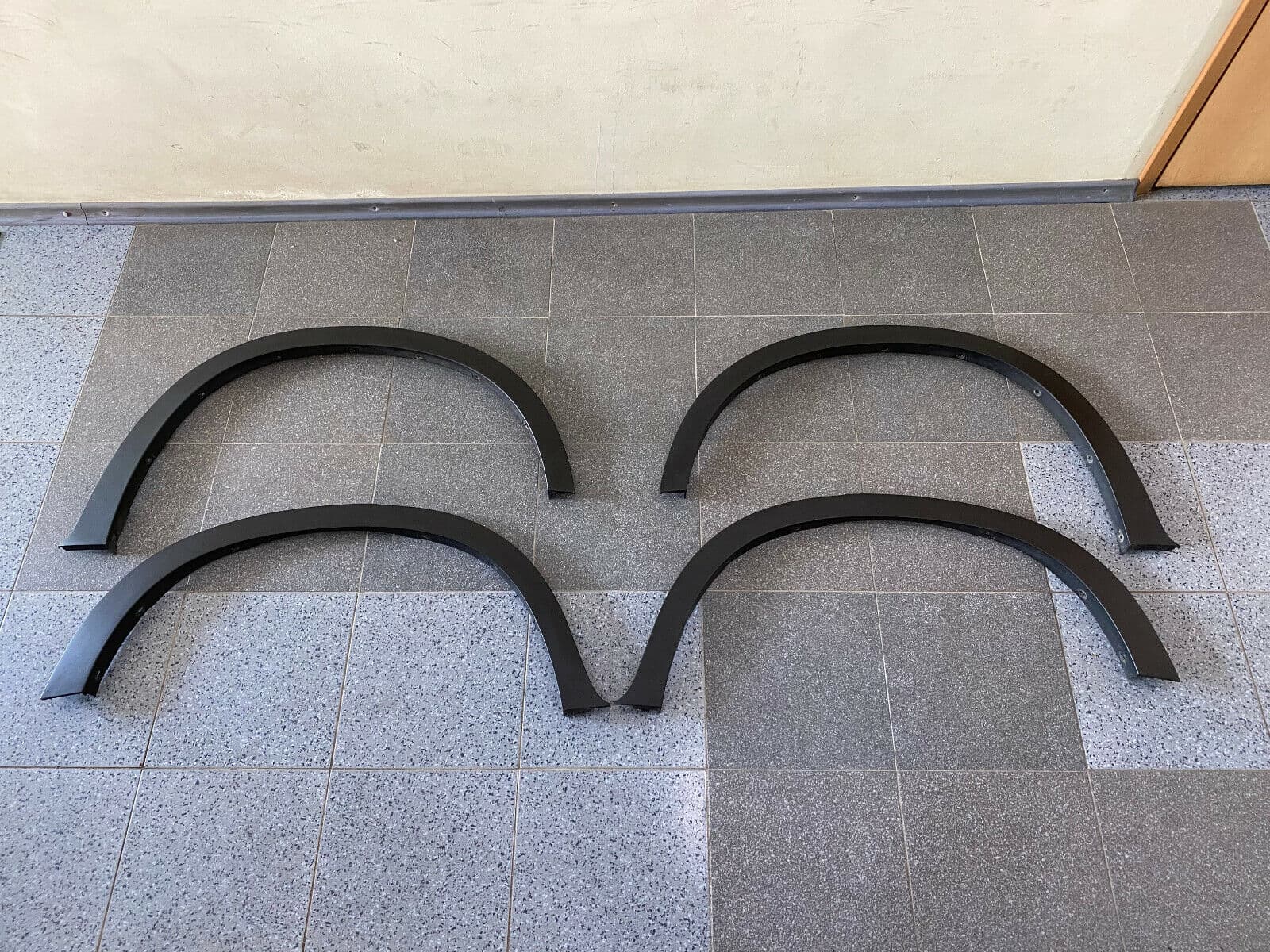 BMW BMW X5 E70 E70 LCI OEM Fender Wheel Arch Cover SET x4 psc