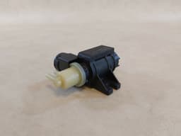 BMW GENUINE BMW X1 F39 X3 F25 X5 F15 PRESSURE CONVERTER FOR TURBOCHARGER 8589117 — thumbnail 9