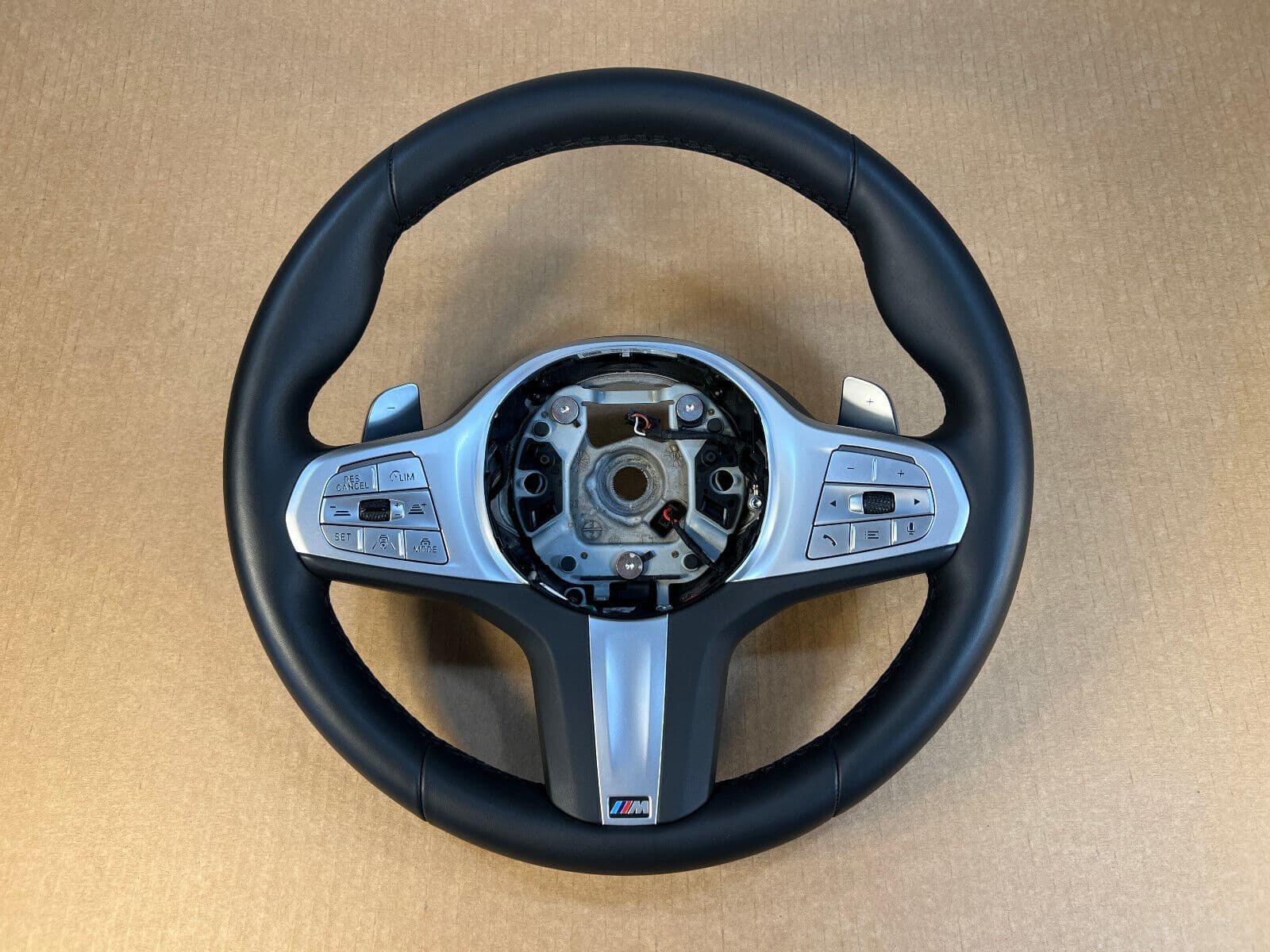 BMW BMW 7 G11/G12 LCI X7 G07 GENUINE M Steering Wheel Shift Paddles VIBRO Assist+
