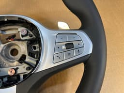 BMW BMW 7 G11/G12 LCI X7 G07 OEM M Steering Wheel Shift Paddles VIBRO Heating Assist — thumbnail 4
