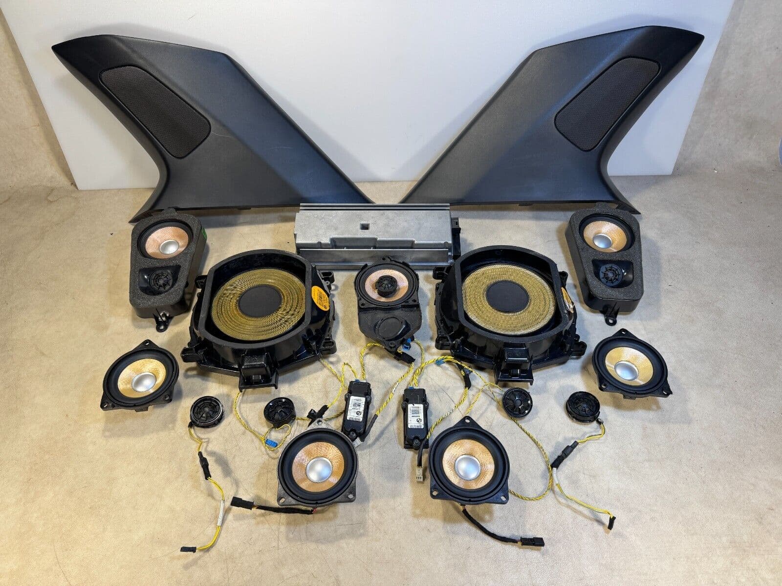 BMW X5 E70 X5M E70 LCI INDVIDUAL AUDIO SOUND SPEAKER FULL SET WITH AMPLIFER