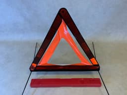 BMW BMW MINI 1 2 3 4 5 6 7 X3 X5 X6 OEM Hazard Warning Triangle with container Euro — thumbnail 2