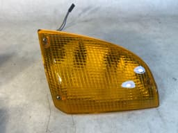BMW BMW 7 E23 FACELIFT OEM TURN SIGNAL LIGHTS LH / RH 63131370272 63131370271 — thumbnail 3