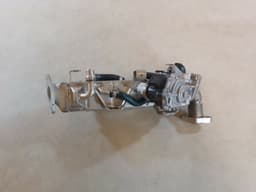 BMW BMW G20 G30 G31 G32 GT G01 G02 EXHAUST GAS COOLER EGR COOLER WITH EGR VALVE — thumbnail 5