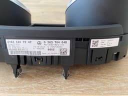 MERCEDES-BENZ Mercedes G class W463 GENUINE INSTRUMENT CLUSTER SPEEDOMETER — thumbnail 5
