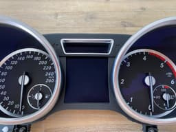 MERCEDES-BENZ Mercedes G class W463 GENUINE INSTRUMENT CLUSTER SPEEDOMETER — thumbnail 4