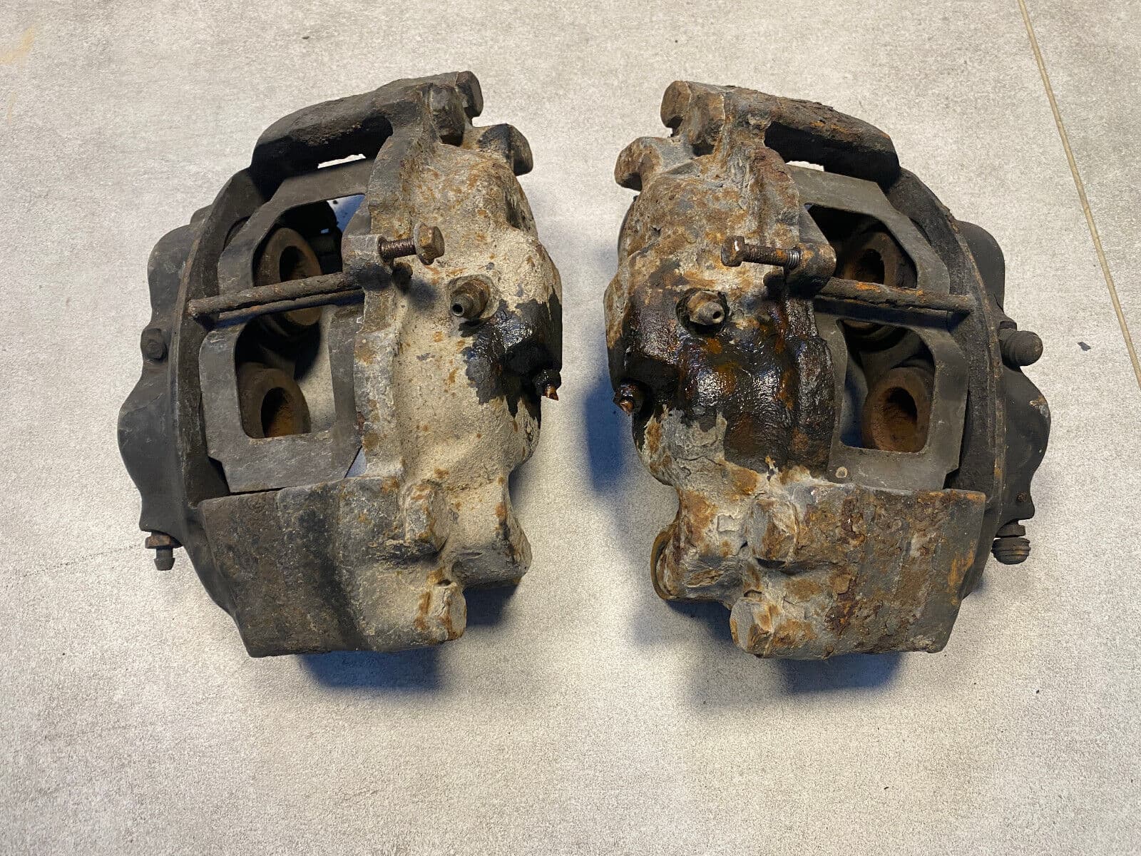 MERCEDES-BENZ Mercedes G class W463 G400 4.0 cdi Genuine FRONT Brake Caliper SET
