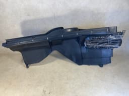 MERCEDES-BENZ Mercedes G class W463 GENUINE Intake Duct Heating Housing Box — thumbnail 7
