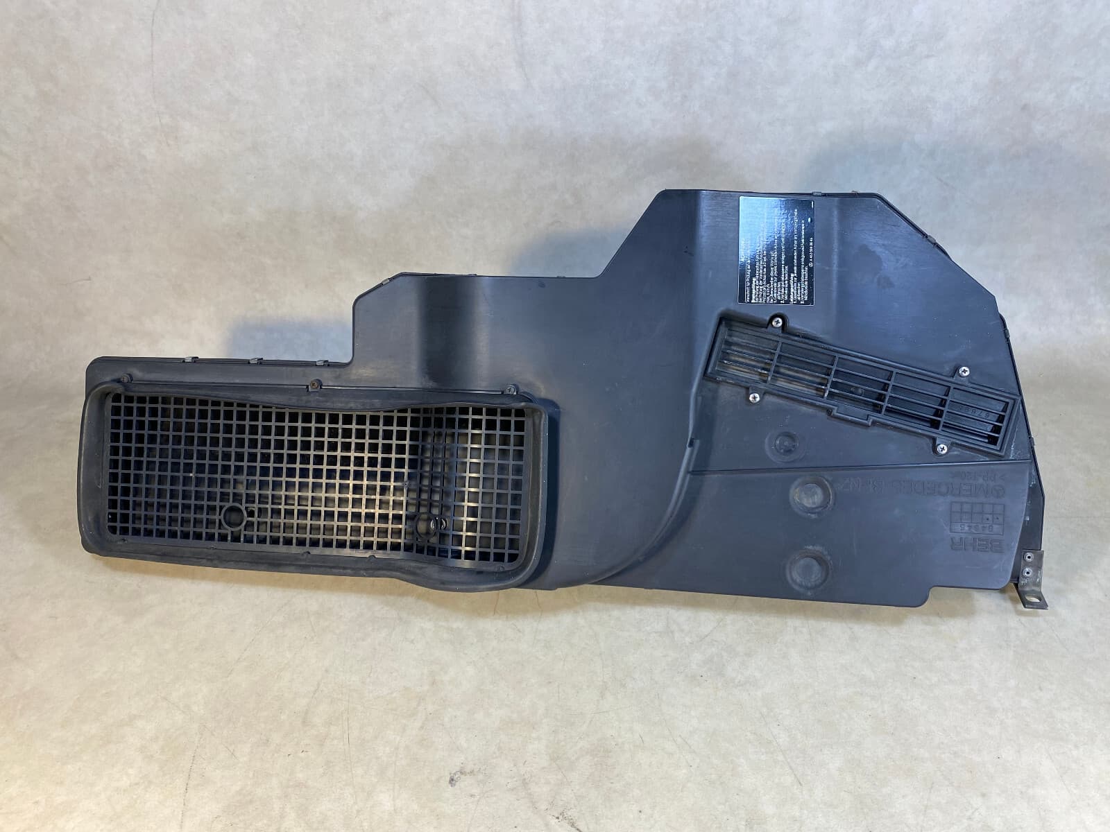 MERCEDES-BENZ Mercedes G class W463 GENUINE Intake Duct Heating Housing Box