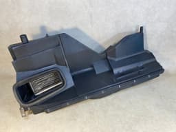 MERCEDES-BENZ Mercedes G class W463 GENUINE Intake Duct Heating Housing Box — thumbnail 9