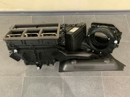 PORSCHE Porsche 911 991 Genuine AC Air Heater Blower Case Housing 99157301104 — thumbnail 2