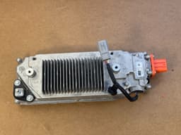 TOYOTA Toyota RAV4 Lexus NX NX350H NX465H G9270-42060 Hybrid DC Converter Inverter — thumbnail 5