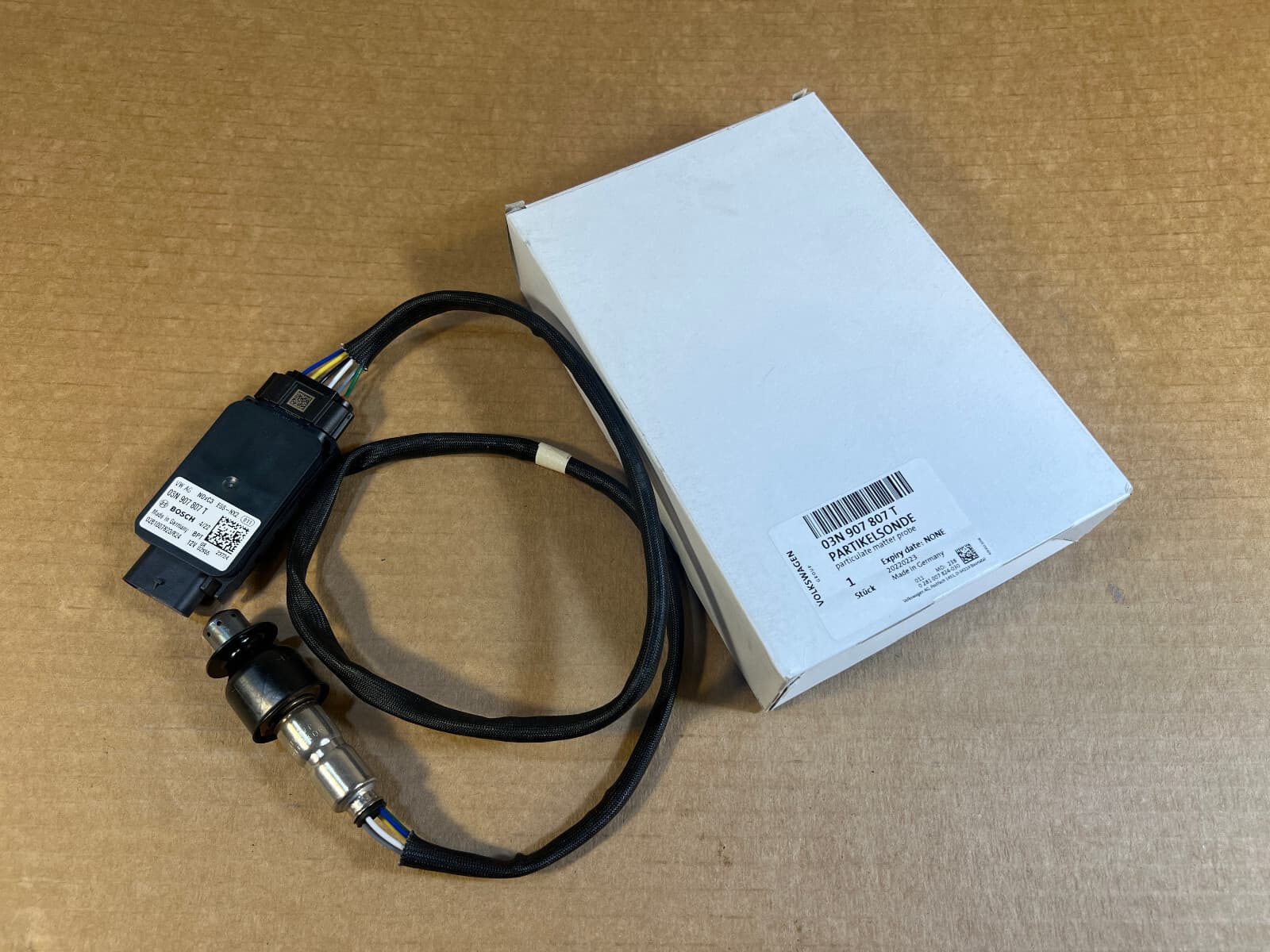GENUINE VOLKSWAGEN Nox sensor catalys OXYGEN SENSOR UNIT 03N907807T