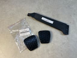 BMW BMW 7 E23 GENUINE Accelerator Rubber Brake Clutch Pad Pedal SET — thumbnail 1