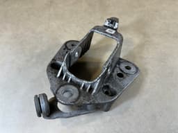 PORSCHE Porsche 911 991 GENUINE Rear Right Control Arm Bracket 99133132902 — thumbnail 4