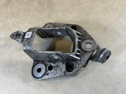 PORSCHE Porsche 911 991 GENUINE Rear Right Control Arm Bracket 99133132902 — thumbnail 5