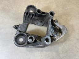 PORSCHE Porsche 911 991 GENUINE Rear Right Control Arm Bracket 99133132902 — thumbnail 10