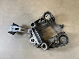 PORSCHE Porsche 911 991 GENUINE Rear Left Control Arm Bracket 99133132902 — thumbnail 6