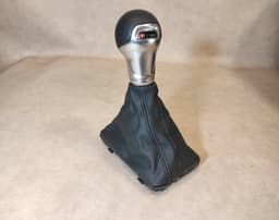 AUDI AUDI Q2 AUTOMATIC LEATHER BLACK GEAR KNOB, 81B713139, 81B 713 139 — thumbnail 1