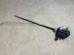 BMW Genuine BMW X5 E70 Filler flap actuator 67116985882 — thumbnail 5