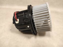 AUDI AUDI A4 A5 RS5 SQ5 S4 Q5 OEM CAR MOTOR FAN BLOWER 8T1820021, 8T1 820 021 — thumbnail 3