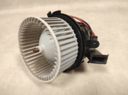 AUDI AUDI A4 A5 RS5 SQ5 S4 Q5 OEM CAR MOTOR FAN BLOWER 8T1820021, 8T1 820 021 — thumbnail 7