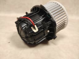 AUDI AUDI A4 A5 RS5 SQ5 S4 Q5 OEM CAR MOTOR FAN BLOWER 8T1820021, 8T1 820 021 — thumbnail 4