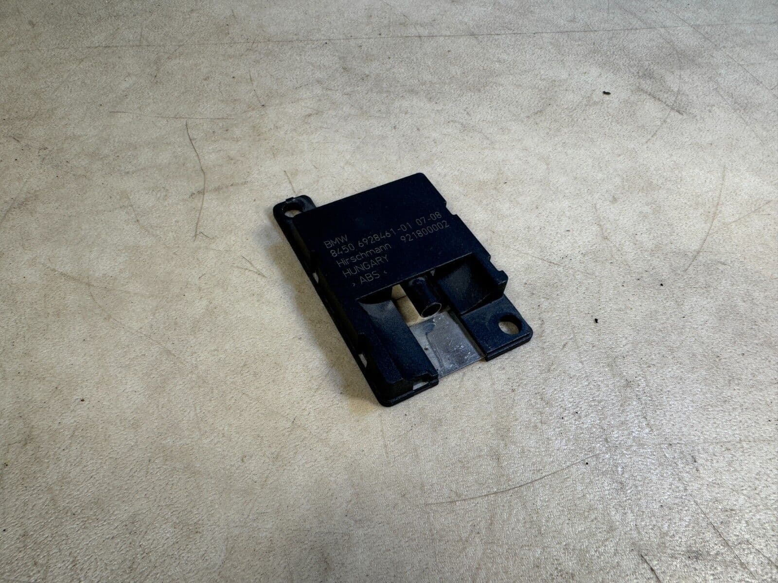 Genuine BMW BLUETOOTH AMP AMPLIFIER ANTENNA COMPUTER CONTROL MODULE 84506928461
