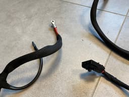 MERCEDES-BENZ Mercedes G class W463 GENUINE Battery Wire with Fuse Box A4635408006 — thumbnail 6