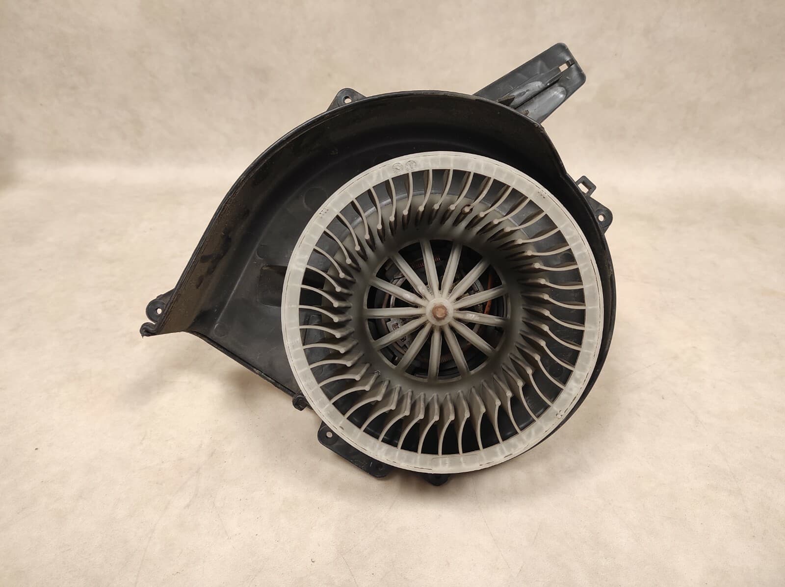 VOLKSWAGEN POLO 1.4 INTERIOR HEATER BLOWER MOTOR FAN 6Q1819015J, 6Q1 819 015 J