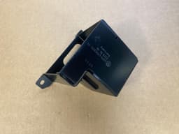 BMW GENUINE BMW X5 E70 Bracket alternative power siren 65756955373 — thumbnail 6