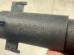 BMW BMW E70 X5 RIGHT PASSENGER HEADLAMP WASHER WIPER SPRAY NOZZLE ACTUATOR 7173852 — thumbnail 3