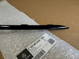 MERCEDES-BENZ Mercedes Benz VITO W447 GENUINE AMG BLACK FRONT RIGHT GRILLE BOTTOM MOLDING TRIM — thumbnail 5