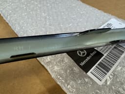 MERCEDES-BENZ Mercedes Benz VITO W447 GENUINE AMG BLACK FRONT RIGHT GRILLE BOTTOM MOLDING TRIM — thumbnail 9