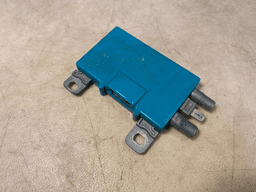 MERCEDES-BENZ Mercedes G class W463 GENUINE Antenna Amplifier control Unit A4638200789 — thumbnail 4