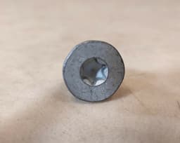 MERCEDES-BENZ NEW MERCEDES-BENZ G W463 - FRONT WHEEL BRAKE CAP BOLT, A0019900914, 0019900914 — thumbnail 2