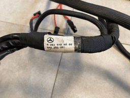 MERCEDES-BENZ Mercedes G class W463 GENUINE Battery Wire A4635408006 — thumbnail 2