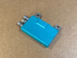 MERCEDES-BENZ Mercedes G class W463 GENUINE Antenna Amplifier control Unit A4638200789 — thumbnail 2