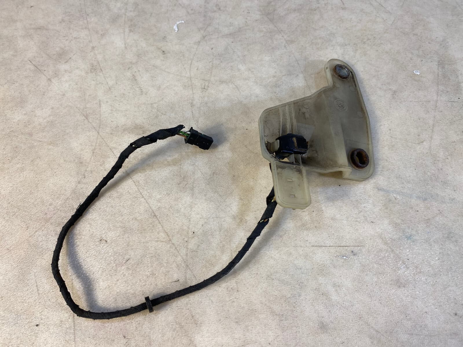MERCEDES-BENZ Mercedes G class W463 Genuine Front LH Door Closing System Receiver with Bracket