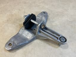 PORSCHE Porsche 911 991 GENUINE Differential Axle Propeller Shaft Carrier Bracket Holder — thumbnail 9