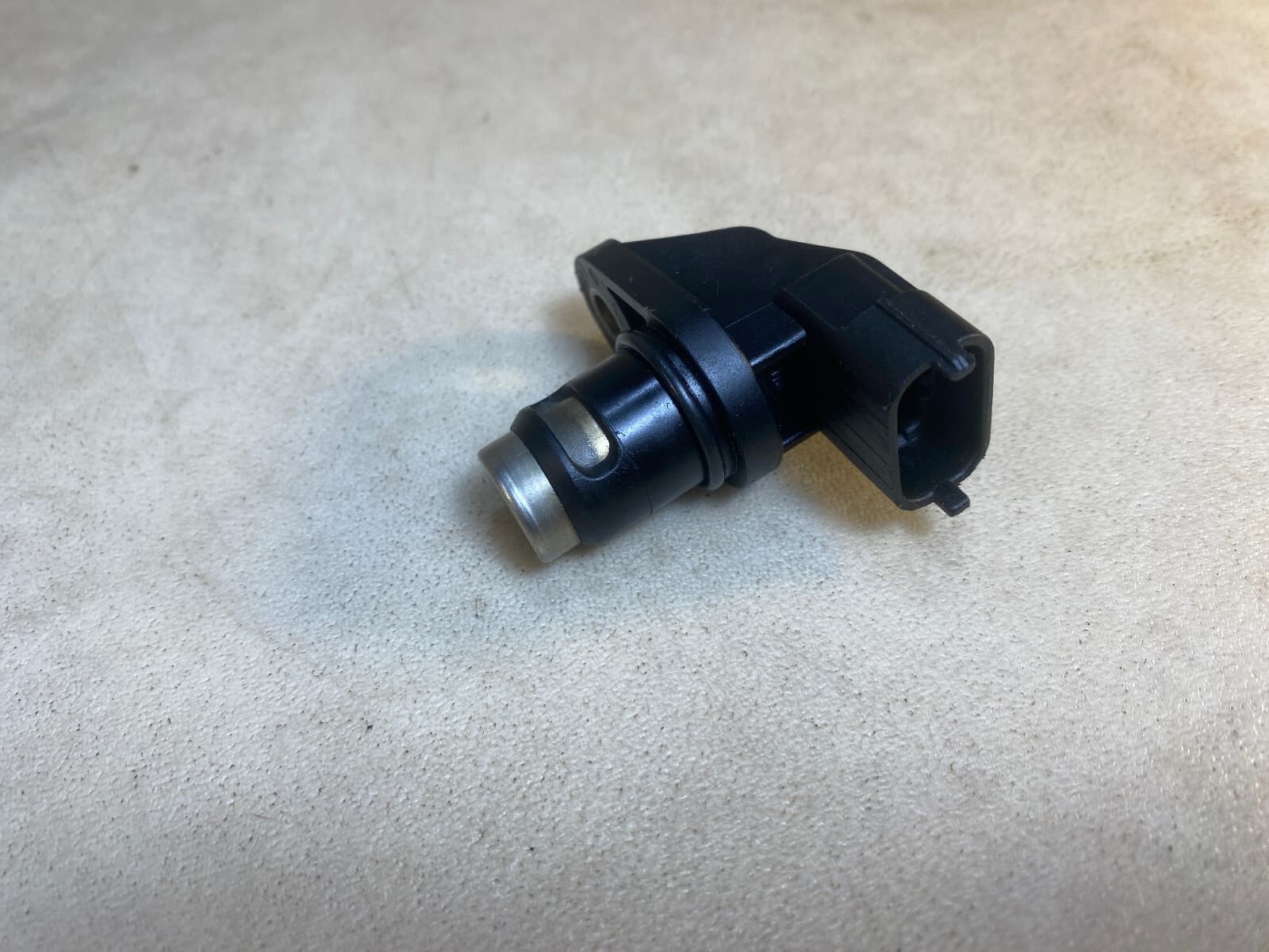 MERCEDES-BENZ Mercedes Benz W203 Camshaft Position Sensor A0041536928