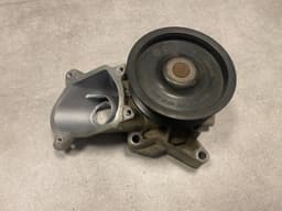 BMW GENUINE BMW X5 E70 X6 E71 Exchange coolant pump, mechanical 11517805810 — thumbnail 1