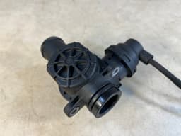 PORSCHE Porsche 911 991 Cayman 981 982 718 Engine Coolant Pressure Valve 9A110655504 — thumbnail 2