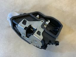 BMW 2007-2013 BMW X5 E70 Genuine Front Left Driver Door Lock Latch 51217283627 — thumbnail 2