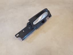 BMW 2008 BMW X6 E71 FRONT LEFT DRIVER DOOR INTERIOR HANDLE OEM 51419112429 — thumbnail 2
